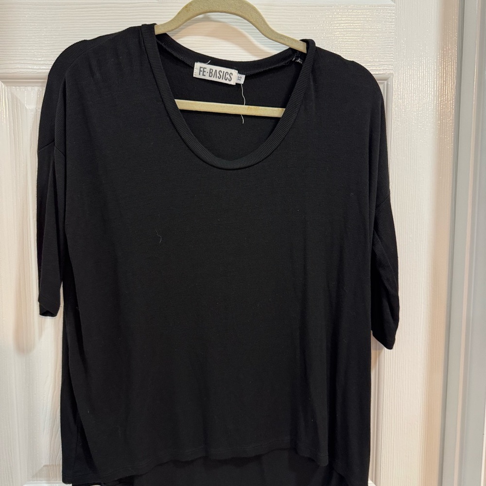 Fighting Eel Black Short Sleeve Top